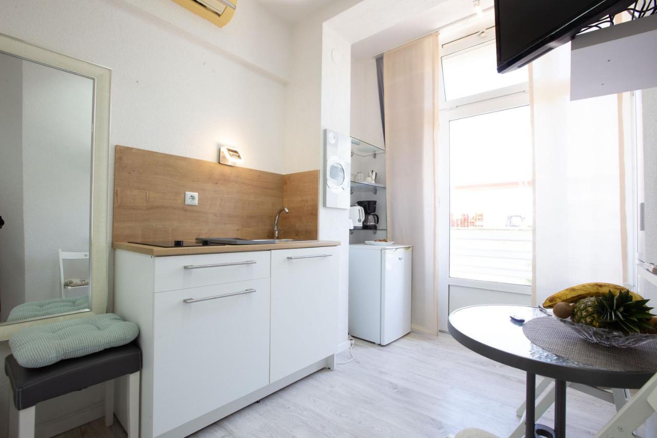 Lilly Studio Apartments ซาดาร์ ภายนอก รูปภาพ